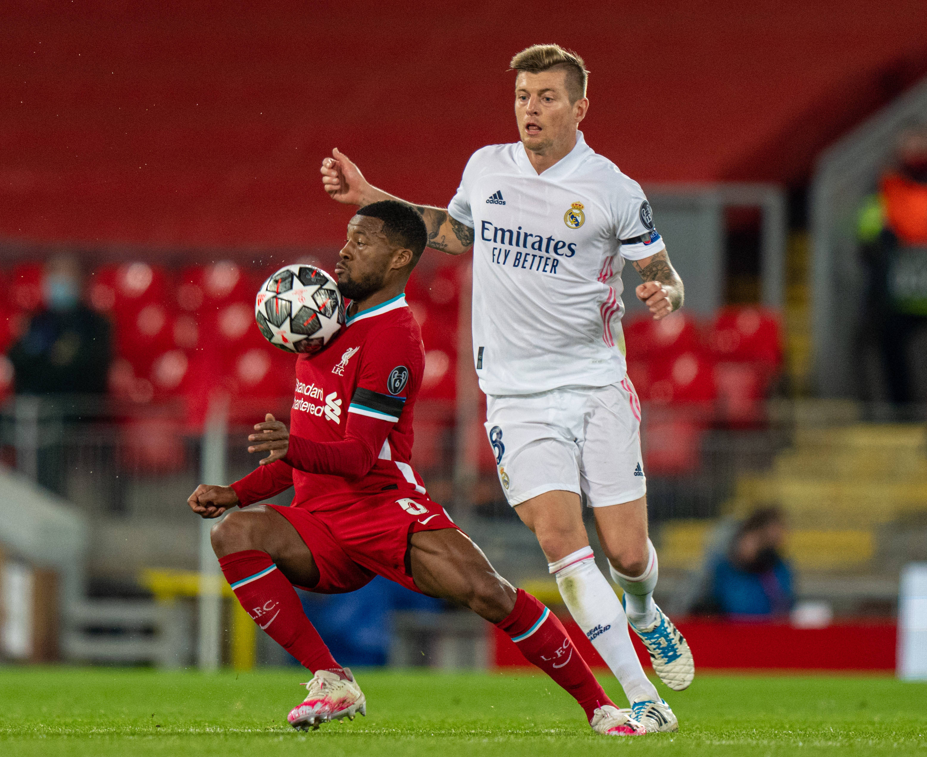 拉文受伤，公牛队前景堪忧（拉文伤停，公牛前景不容乐观）