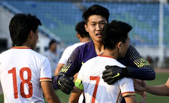 杜兰特：作为强队必须承受高压，失利磨砺意志让我们更强大（杜兰特：强队必须扛住压力，失败的磨砺让我们更加强大）