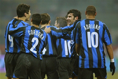 詹姆斯球队单场两人同砍35+，首次他不是其中之一